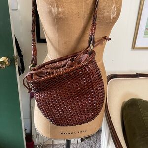 Talbot’s cross body purse in genuine leather